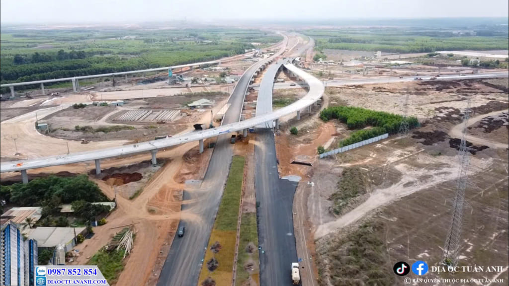 Điều chỉnh 2 tuyến đường kết nối vào sân bay Long Thành 2 2 tuyen duong ket noi vao san bay long thanh